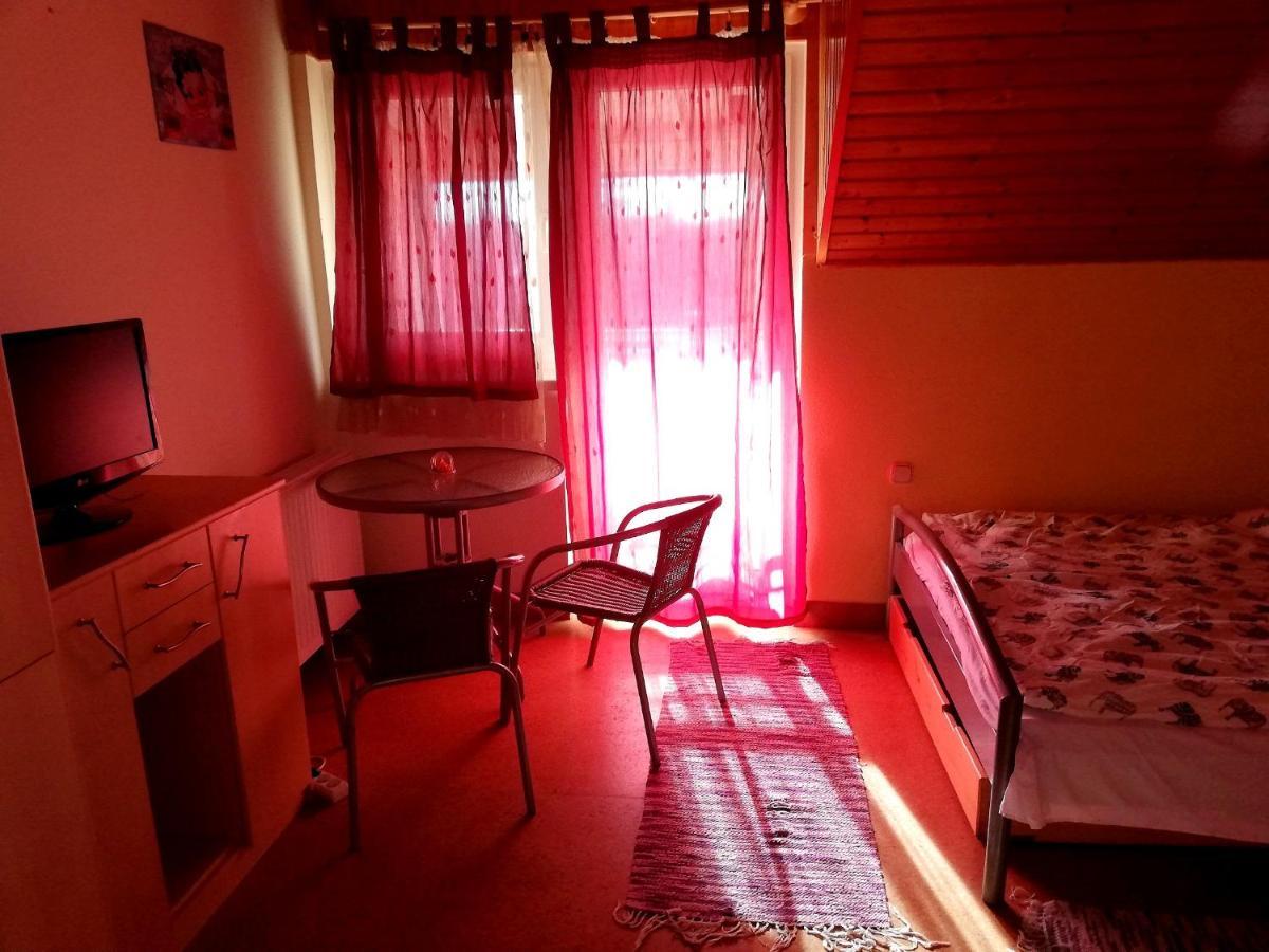 Szeplak Apartman Siófok Zewnętrze zdjęcie