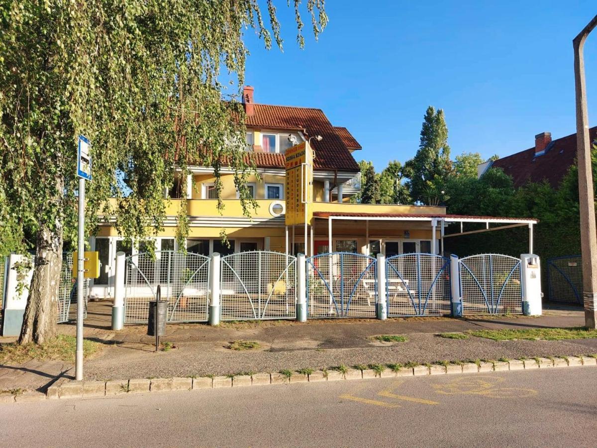 Szeplak Apartman Siófok Zewnętrze zdjęcie