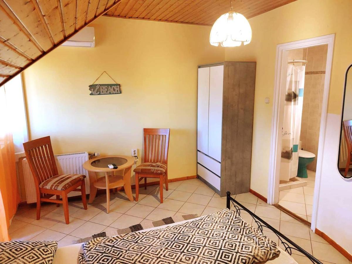 Szeplak Apartman Siófok Zewnętrze zdjęcie
